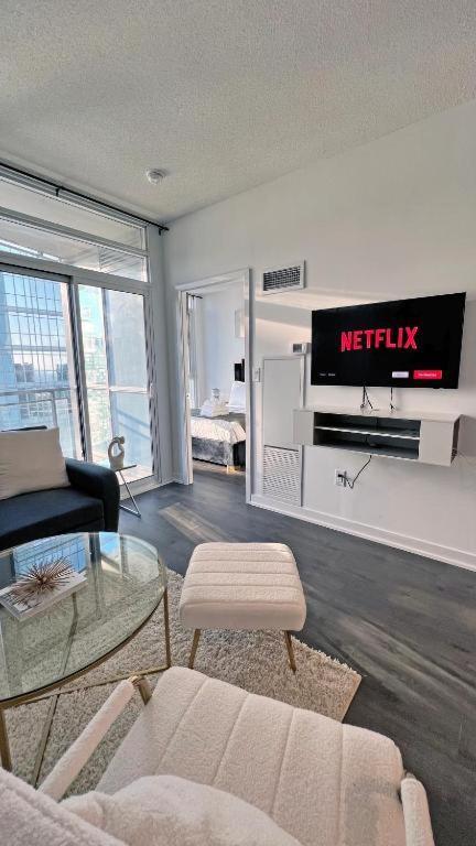 Cozy Condo In Downtown Toronto + Free Parking Zewnętrze zdjęcie