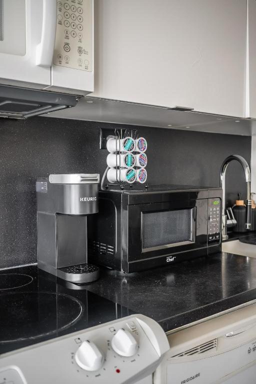 Cozy Condo In Downtown Toronto + Free Parking Zewnętrze zdjęcie