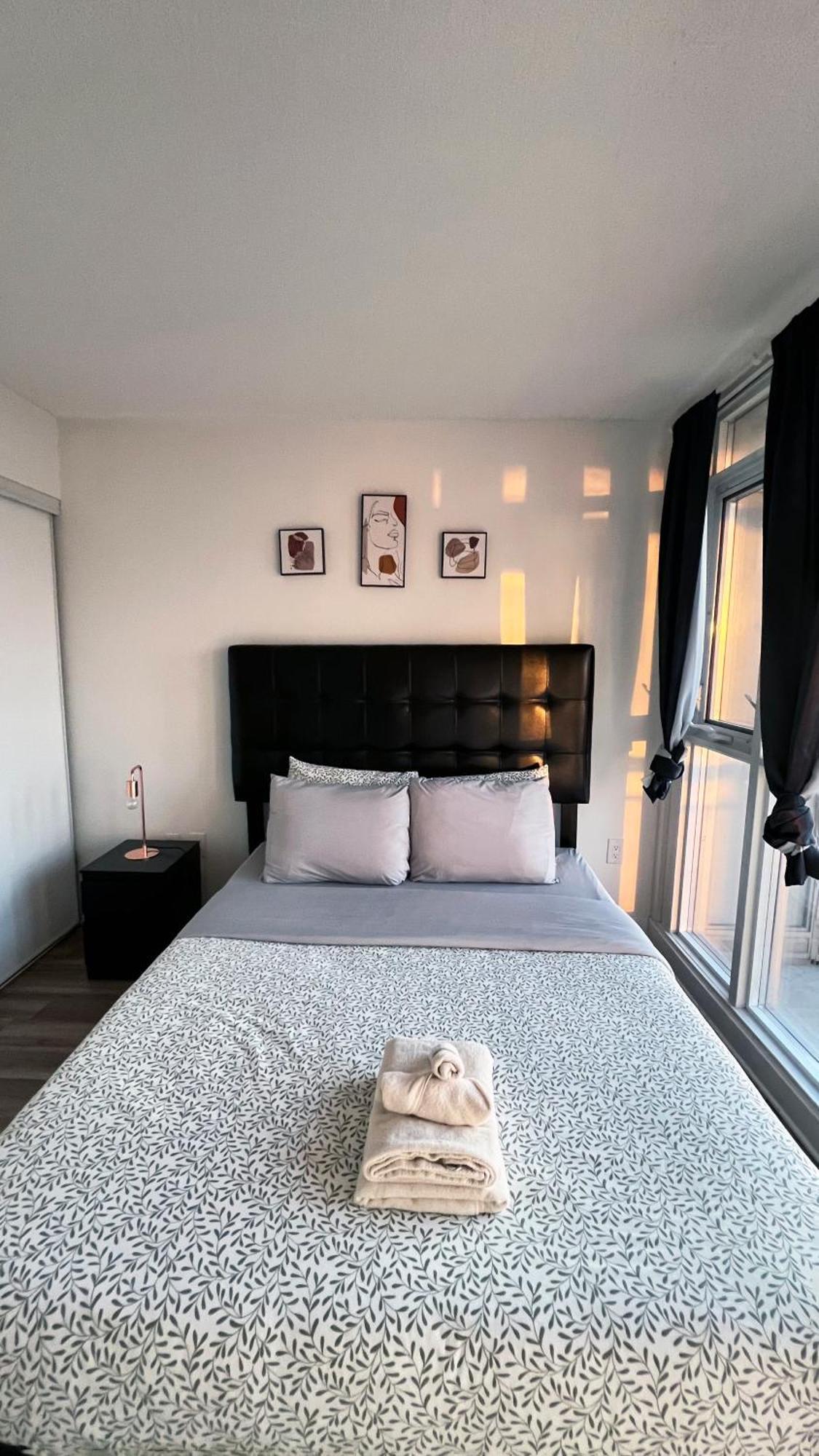 Cozy Condo In Downtown Toronto + Free Parking Zewnętrze zdjęcie